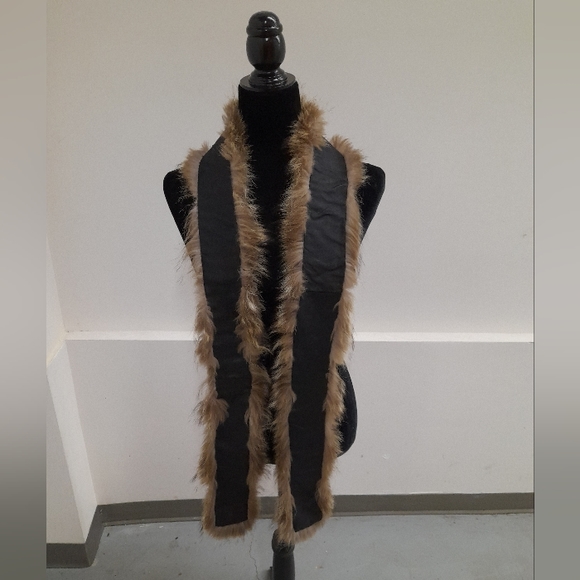 Real Fur Long Scarf - Picture 7 of 13
